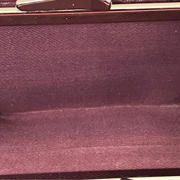 Fossil Burgundy Embossed Leather Wallet - Picture 4 of 6